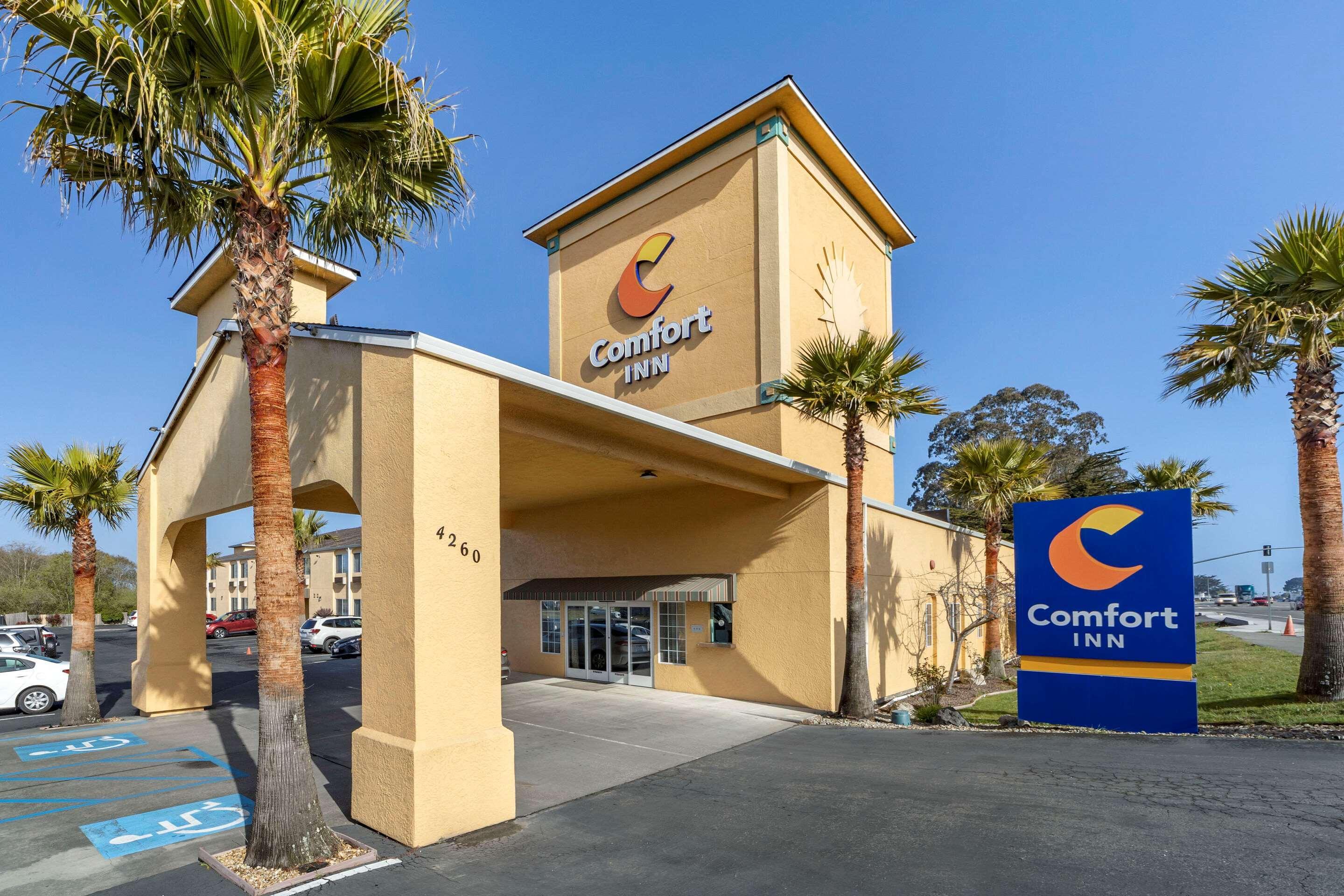 Comfort Inn Humboldt Bay Юрика Экстерьер фото