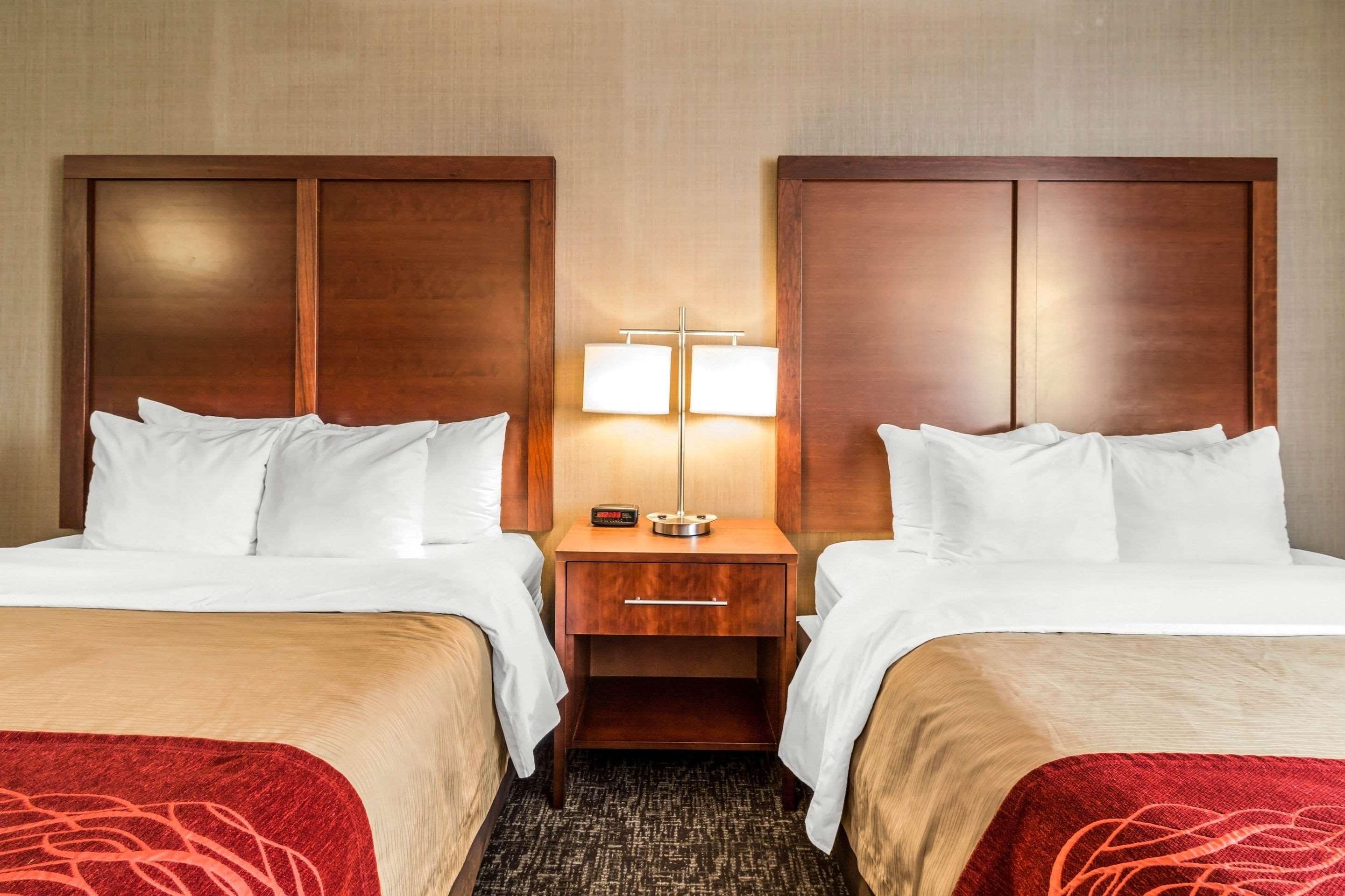 Comfort Inn Humboldt Bay Юрика Экстерьер фото