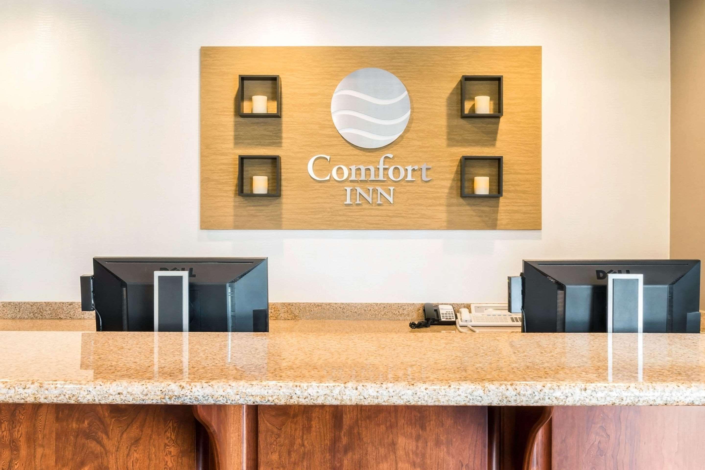 Comfort Inn Humboldt Bay Юрика Экстерьер фото